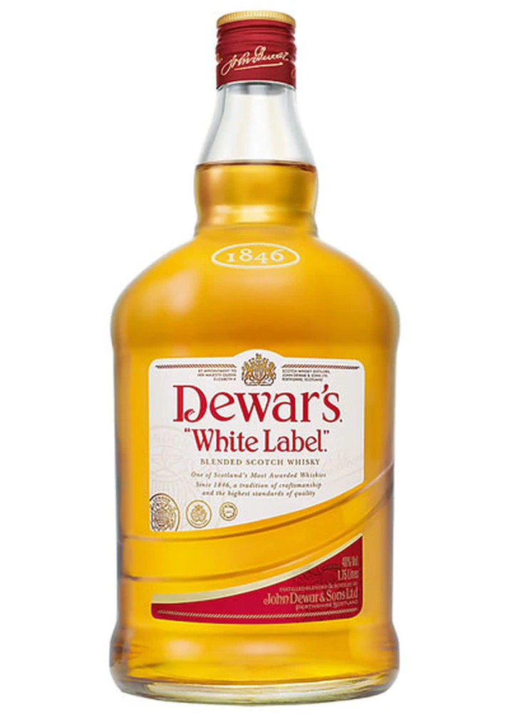 Dewar's 80 Proof White Label Blended Scotch Whisky Bottle